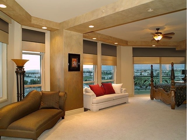 Hunter Douglas Dealer Image